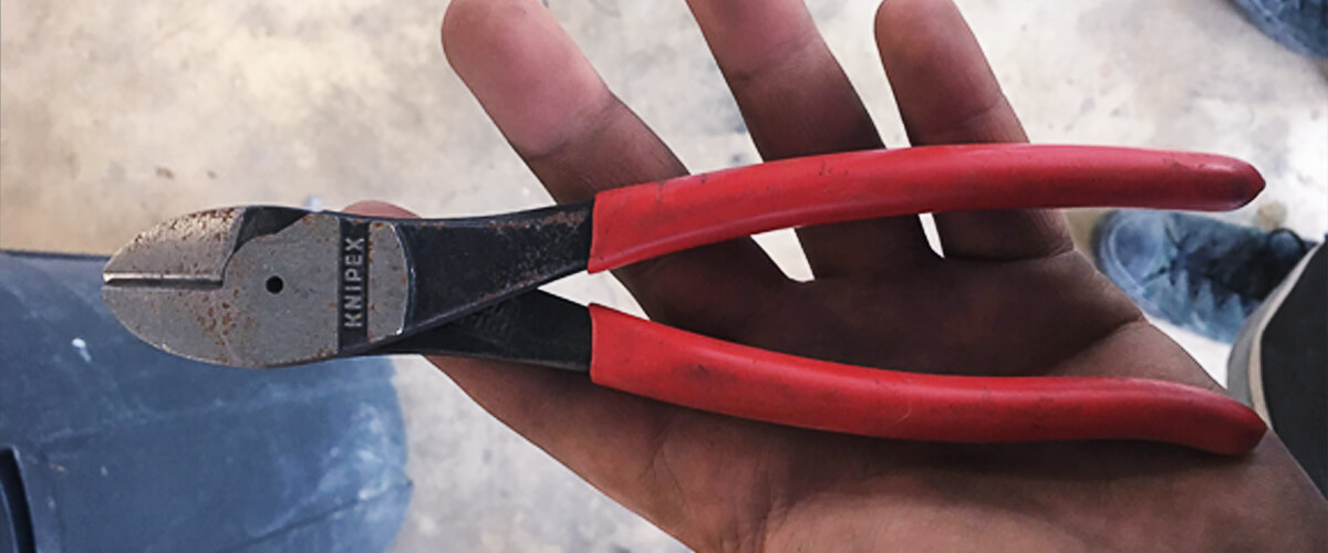 when is it effective to use internal and when external snap ring pliers?
